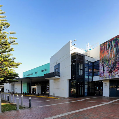 Frankston Arts Centre - Opiniones